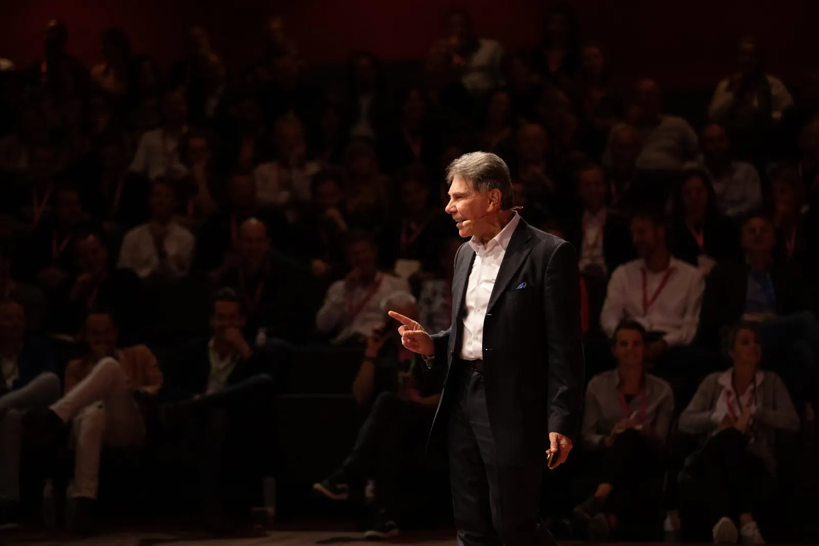 Dr. Robert Cialdini teaching a packed auditorium